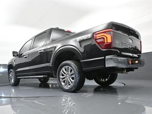 Used 2024 Ford F150 Lariat w/ FX4 Off-Road Package AWD/4WD image 32