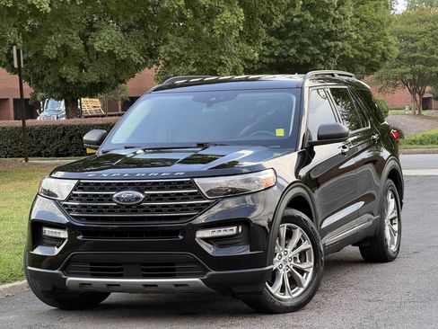 Used 2020 Ford Explorer XLT w/ Equipment Group 202A RWD image 1