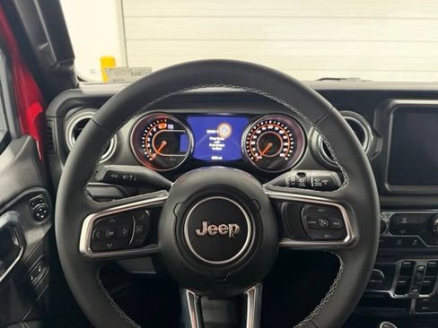 Used 2023 Jeep Wrangler Unlimited Sahara w/ LED Lighting Group AWD/4WD image 13