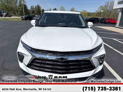 Used 2023 Chevrolet Blazer LT w/ Convenience Package AWD/4WD image 3