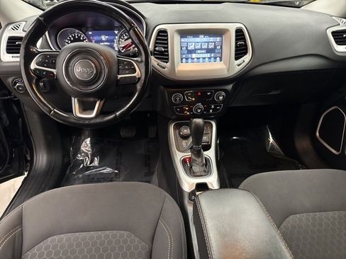 Used 2019 Jeep Compass Sport image 8