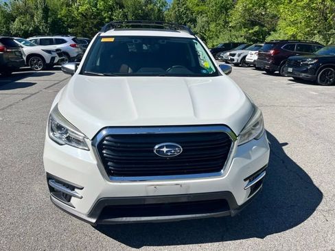 Used 2019 Subaru Ascent Touring AWD/4WD image 2