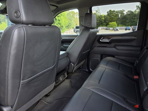 Used 2025 GMC Sierra 1500 SLT AWD/4WD image 27