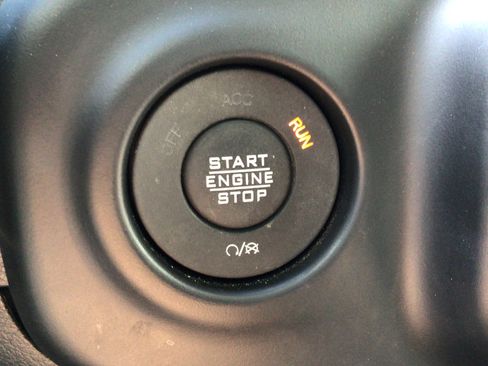 Used 2023 Jeep Wrangler Unlimited Sport AWD/4WD image 15