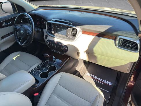 Used 2018 Kia Sorento EX w/ EX Advanced Touring Package image 21