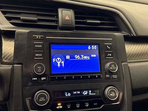 Used 2018 Honda Civic Sport image 20