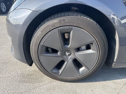 Used 2022 Tesla Model 3 image 7