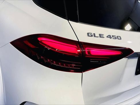 New 2026 Mercedes-Benz GLE 450 4MATIC image 5