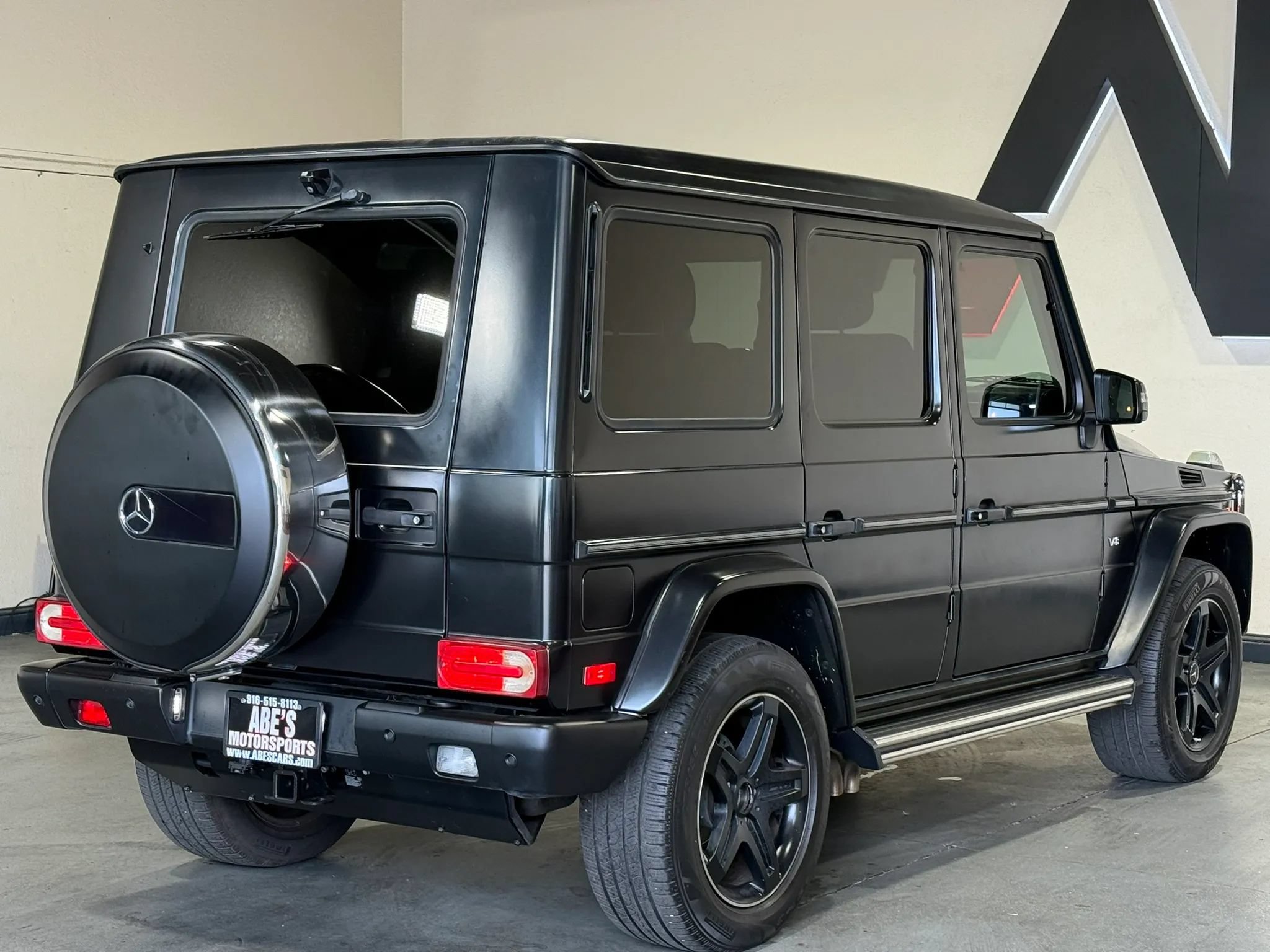 Used 2017 Mercedes-Benz G 550 image 4