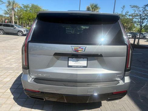 Certified 2025 Cadillac Escalade Sport Platinum AWD/4WD image 6