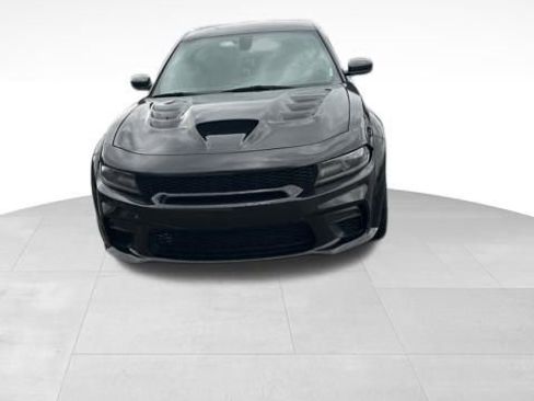 Used 2015 Dodge Charger SXT w/ Plus Group image 2