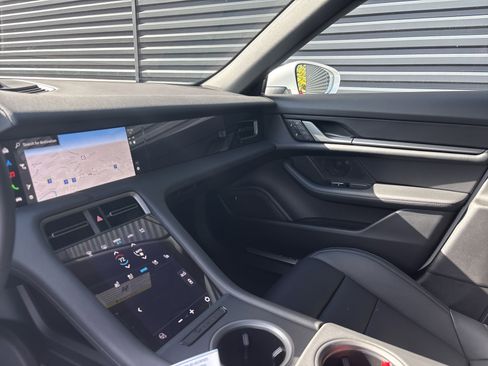 New 2026 Porsche Taycan image 11