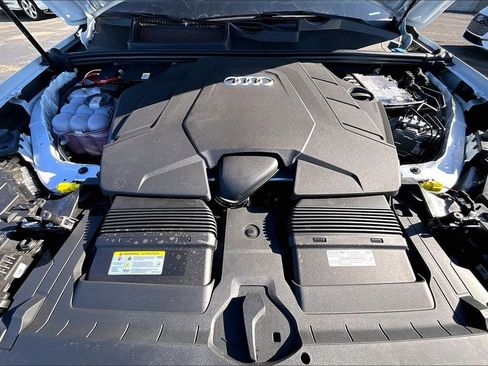 New 2025 Audi Q7 3.0T Premium Plus image 12