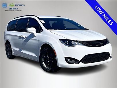 Used 2020 Chrysler Pacifica Touring-L w/ S Appearance Package