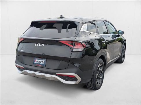 Used 2024 Kia Sportage LX image 5