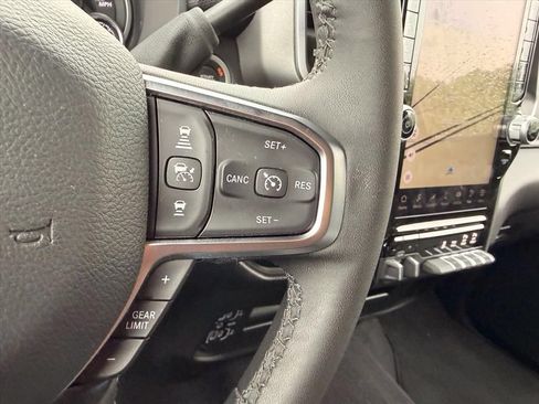 Used 2025 RAM 2500 Big Horn AWD/4WD image 17