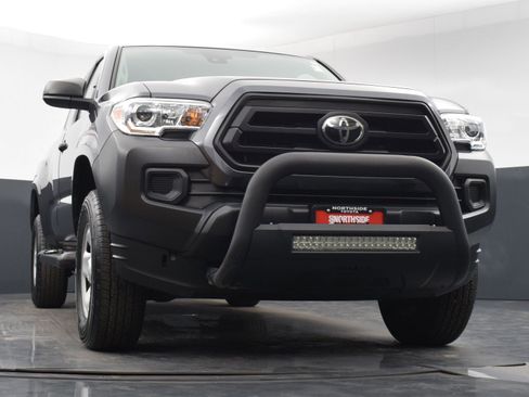 Used 2022 Toyota Tacoma SR image 31