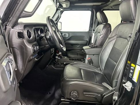 Used 2022 Jeep Wrangler Unlimited Sahara w/ Cold Weather Group image 11