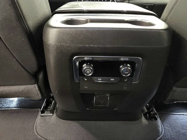 Used 2025 Chevrolet Tahoe Premier RWD image 32