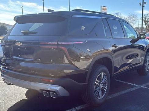 New 2026 Chevrolet Traverse LT w/ Driver Confidence Package image 7