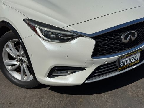 Used 2019 INFINITI QX30 w/ Cargo Package FWD image 3