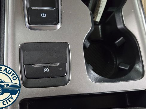 Used 2023 Ford Edge SEL image 18