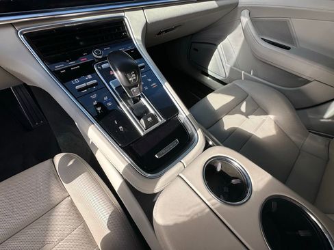 Certified 2023 Porsche Panamera GTS image 28