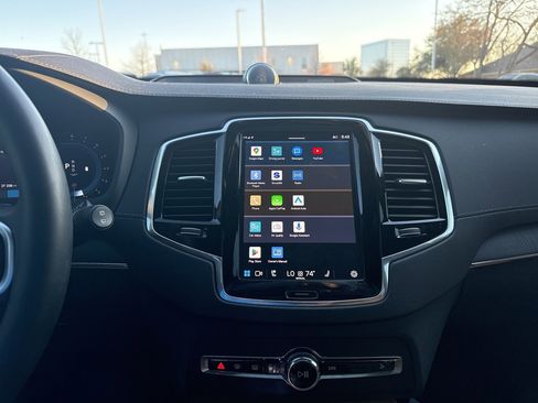 Certified 2023 Volvo XC90 B6 Ultimate image 27