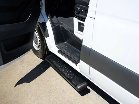 Used 2019 Mercedes-Benz Sprinter 170 image 16