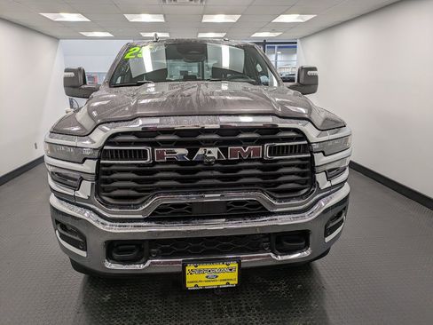 Used 2025 RAM 2500 Big Horn image 2