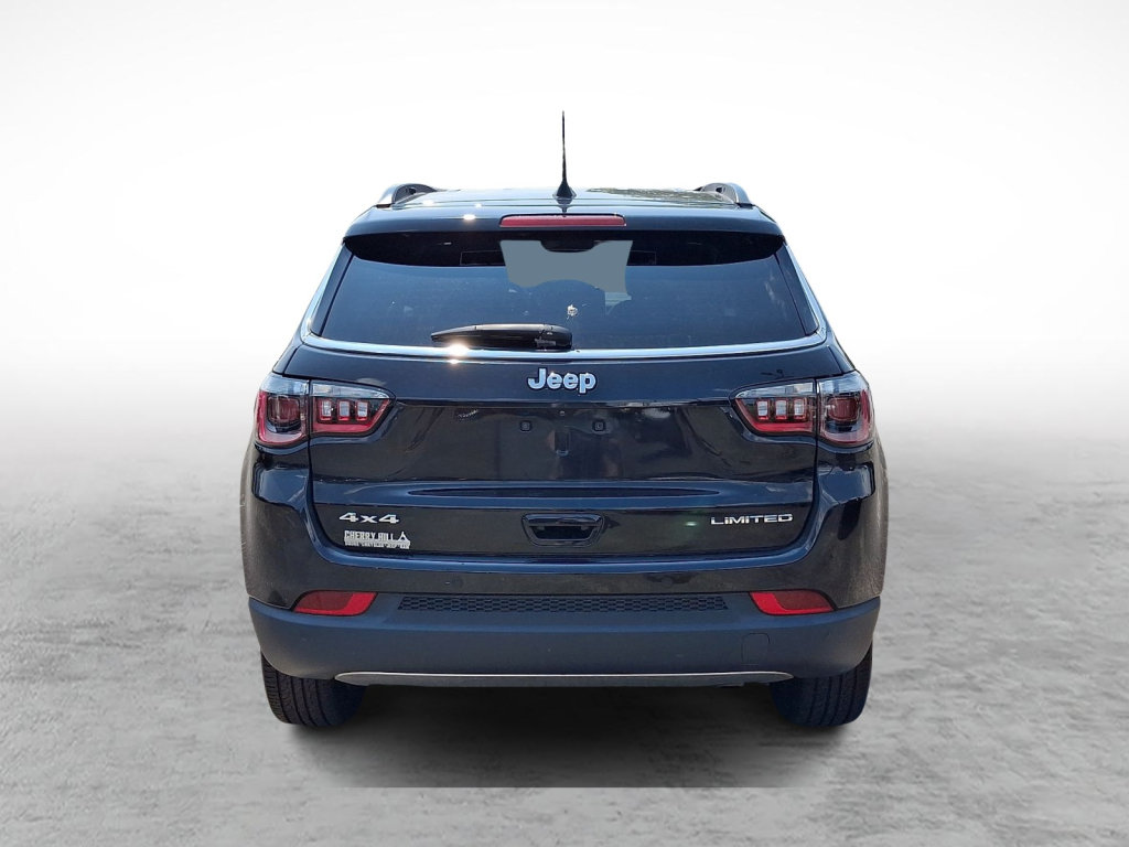 Used 2024 Jeep Compass Limited AWD/4WD image 4