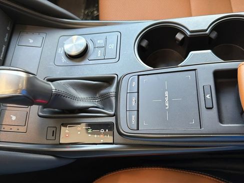 Used 2025 Lexus IS 350 F Sport w/ Accessory Package RWD image 18