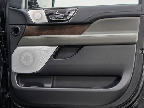 Used 2022 Lincoln Navigator Black Label image 47