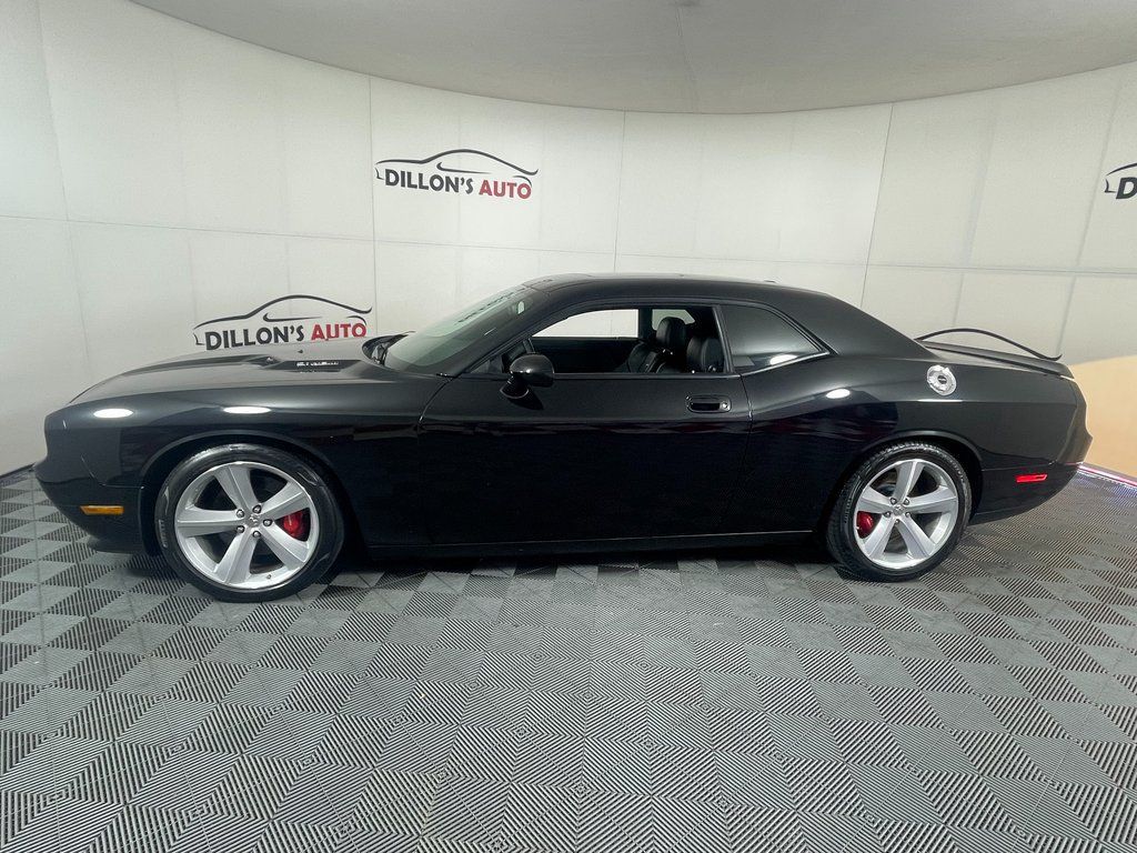 Used 2009 Dodge Challenger SRT8 w/ SRT Option Group II RWD image 3