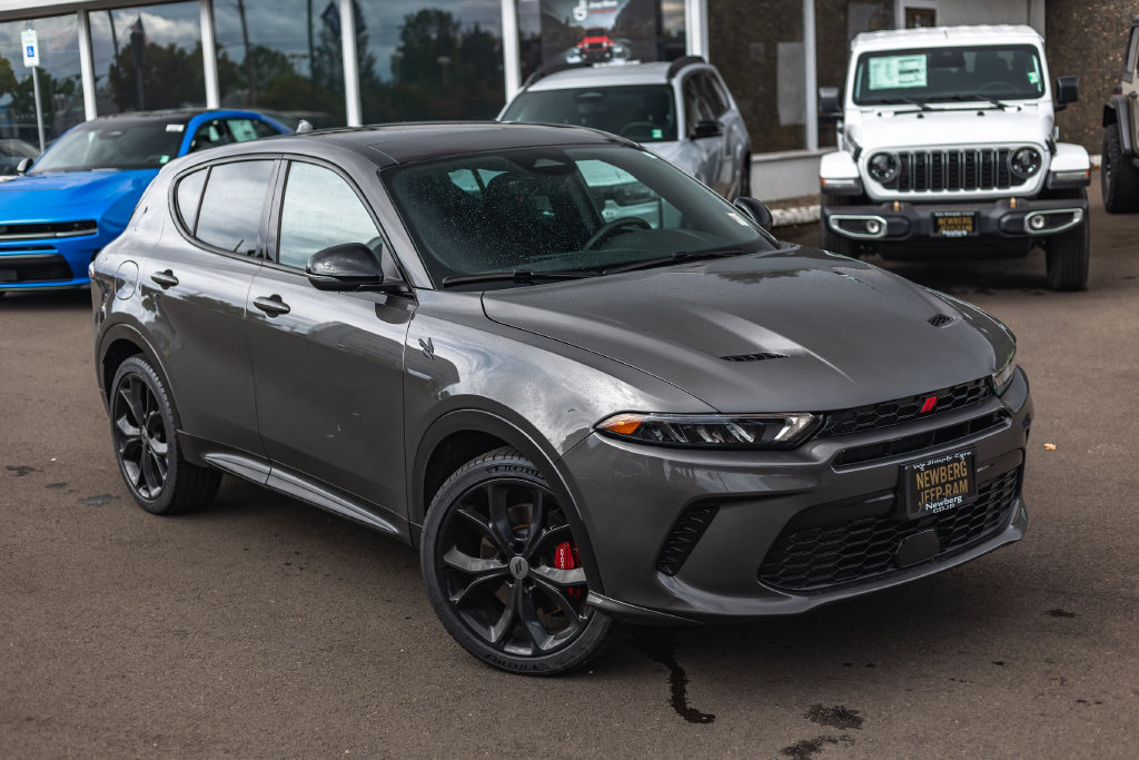 Used 2024 Dodge Hornet R/T Plus AWD/4WD image 2