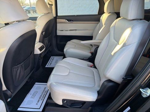 Used 2021 Hyundai Palisade SEL w/ Premium Package image 13
