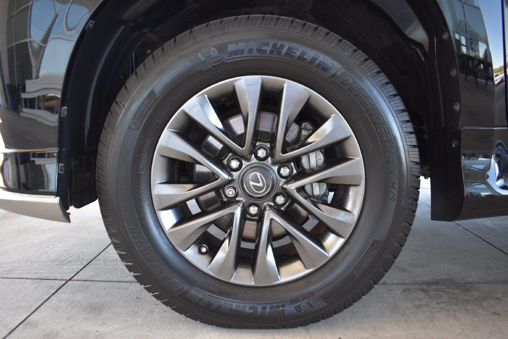 Used 2018 Lexus GX 460 Premium AWD/4WD image 14