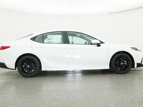 New 2026 Toyota Camry SE image 27