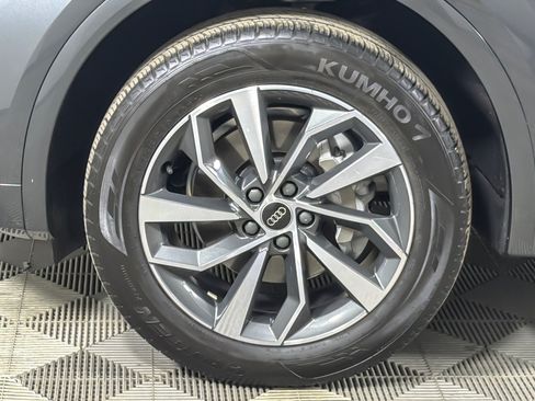 Used 2023 Audi Q5 2.0T Premium Plus w/ Premium Plus Package AWD/4WD image 25