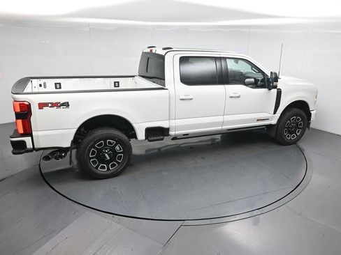 New 2026 Ford F250 Platinum image 39
