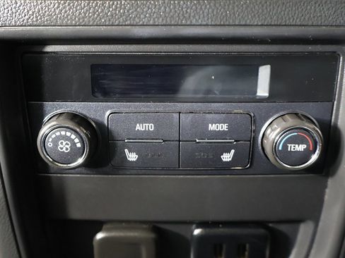 Used 2017 Buick Envision Premium image 33