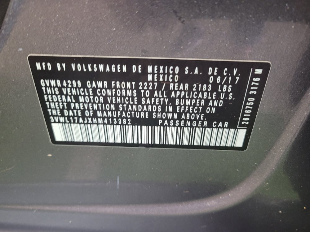 Used 2017 Volkswagen Jetta SEL FWD image 33