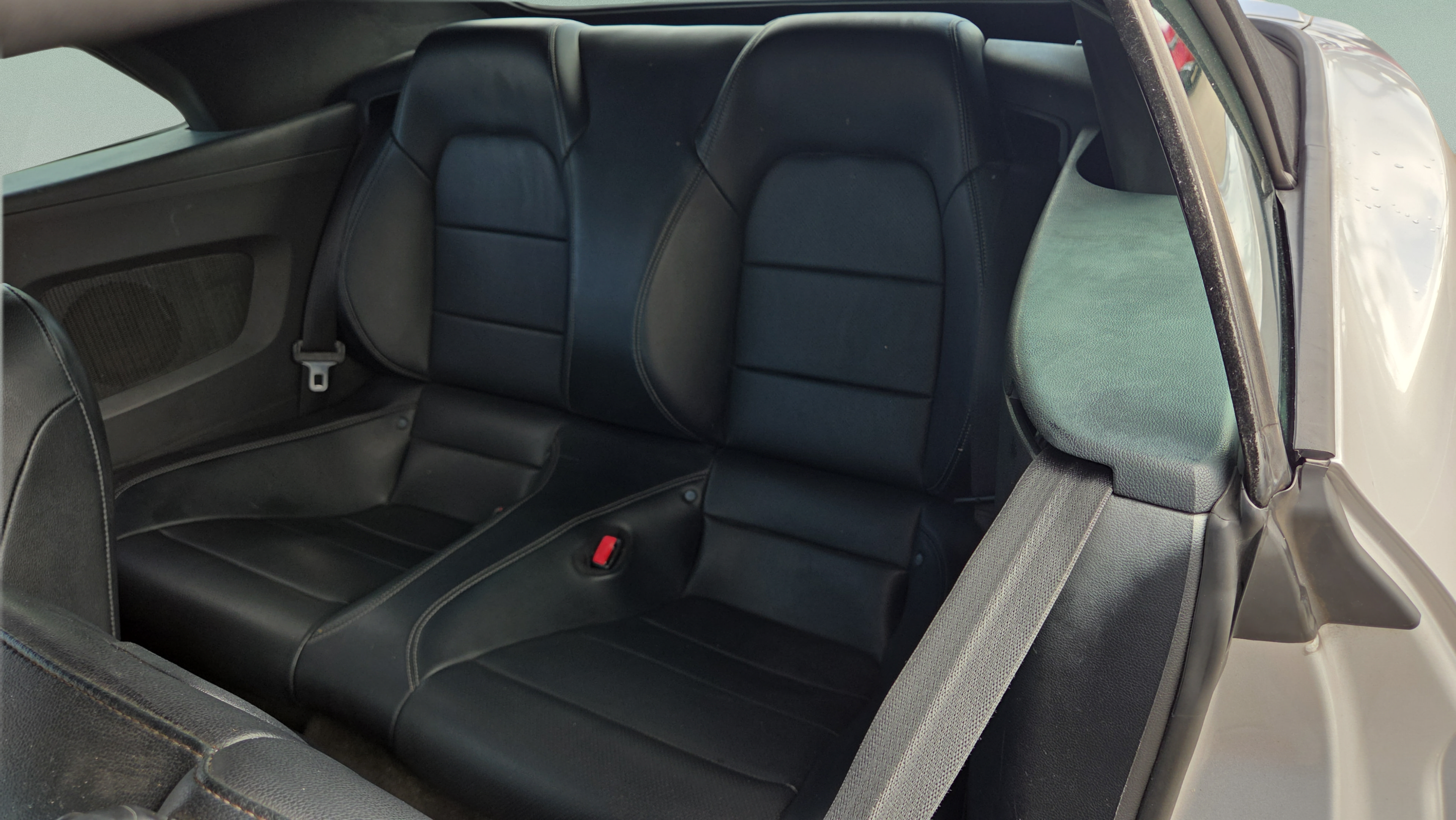 Used 2016 Ford Mustang Premium RWD image 11
