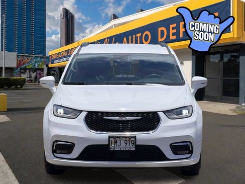 Used 2022 Chrysler Pacifica Touring-L FWD image 7