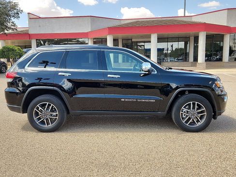 Used 2022 Jeep Grand Cherokee Limited w/ Trailer Tow Group IV AWD/4WD image 5
