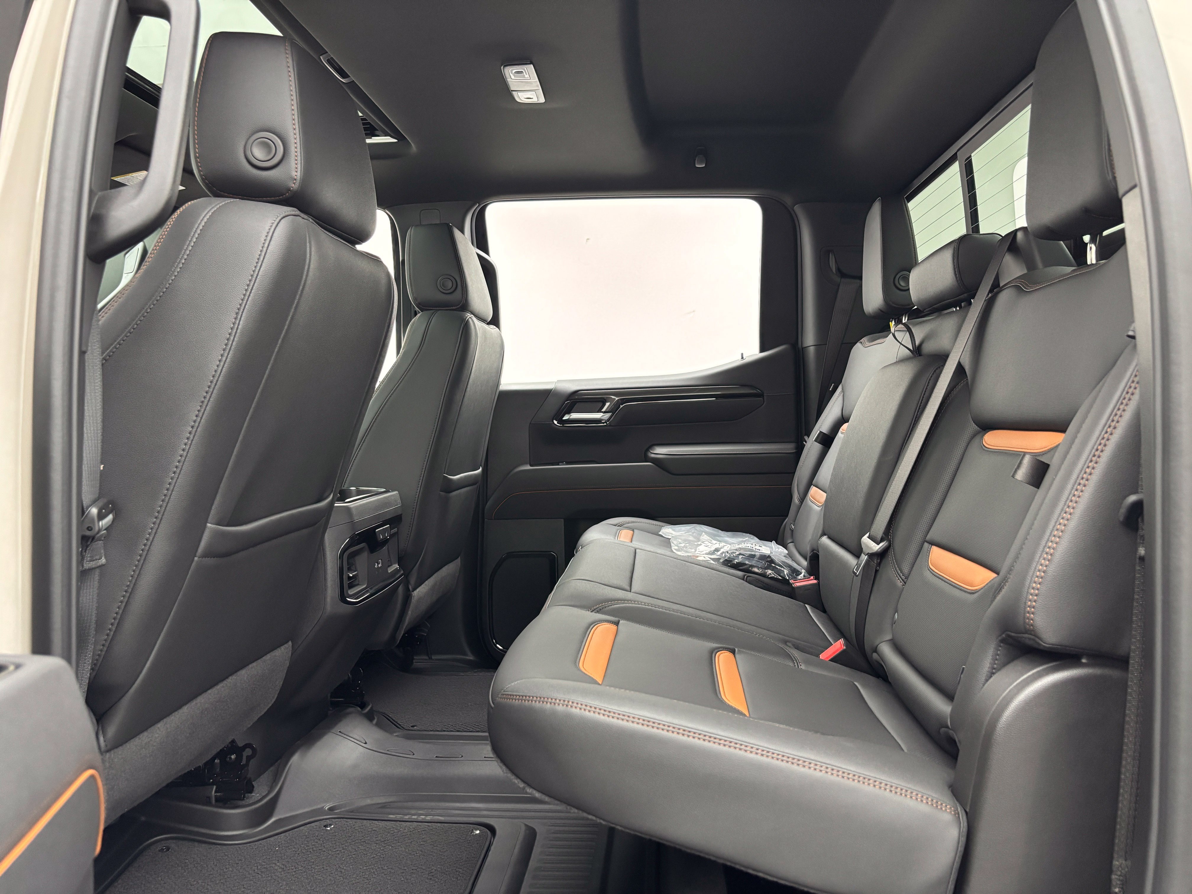 New 2026 GMC Sierra 1500 AT4 w/ AT4 Premium Package AWD/4WD image 43