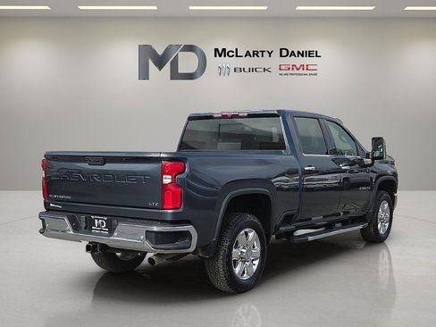 Used 2020 Chevrolet Silverado 2500 LTZ w/ LTZ Plus Package image 5