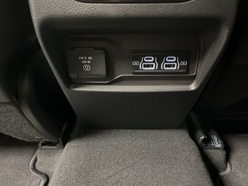 New 2025 Jeep Grand Cherokee Altitude RWD image 24