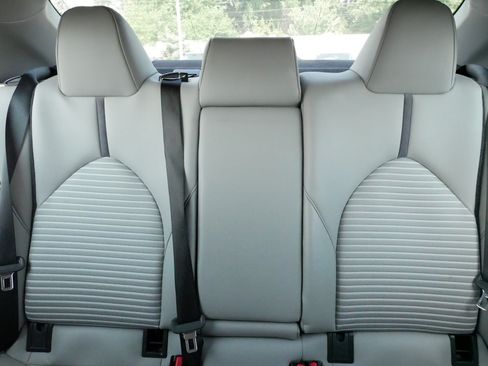 Certified 2023 Toyota Camry SE FWD image 13