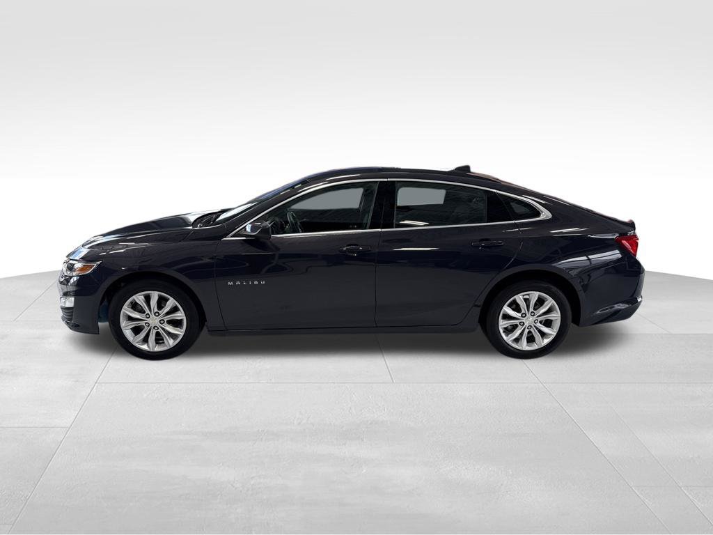 Used 2025 Chevrolet Malibu LT FWD image 3